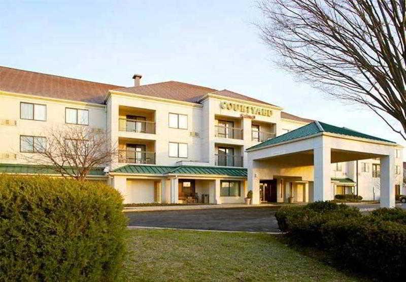 Courtyard By Marriott Принстън Екстериор снимка