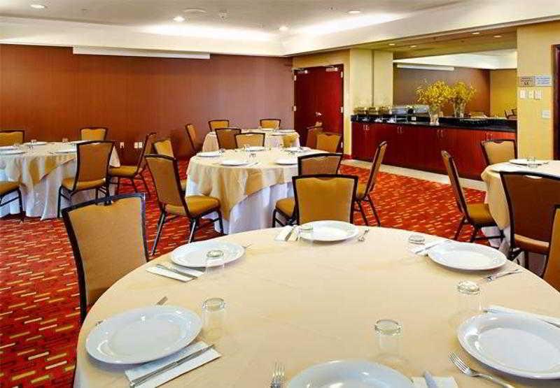 Courtyard By Marriott Принстън Екстериор снимка