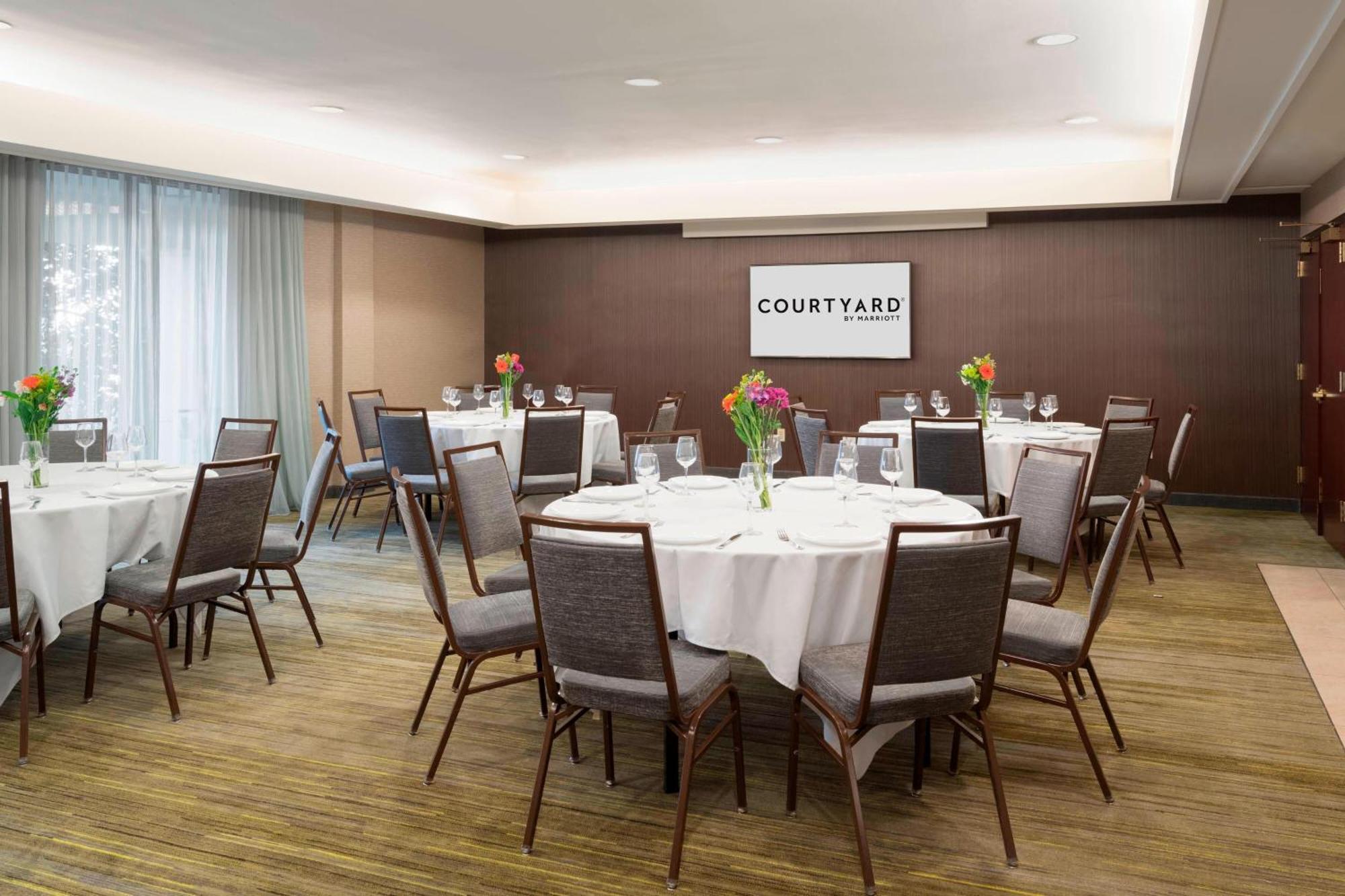 Courtyard By Marriott Принстън Екстериор снимка