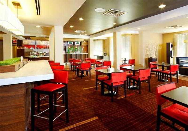 Courtyard By Marriott Принстън Ресторант снимка