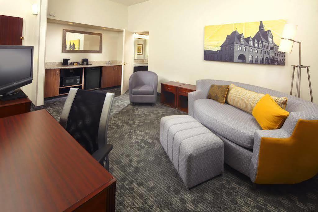 Courtyard By Marriott Принстън Екстериор снимка